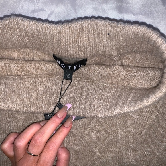 Set - Picture 8 of 8